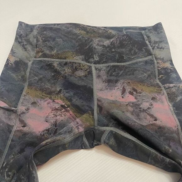 Lululemon Speed Up Luxtreme Leggings Pockets Size 6 - Picture 5 of 10